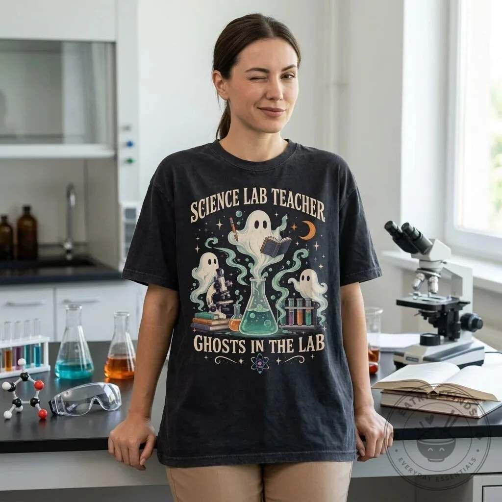 Science Lab Teacher Ghosts In The Lab Spooky Halloween Graphic T-Shirt